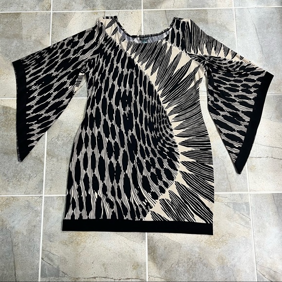 Bisou Bisou Sheath Dress Bell Sleeve Black/Brown - Picture 4 of 9